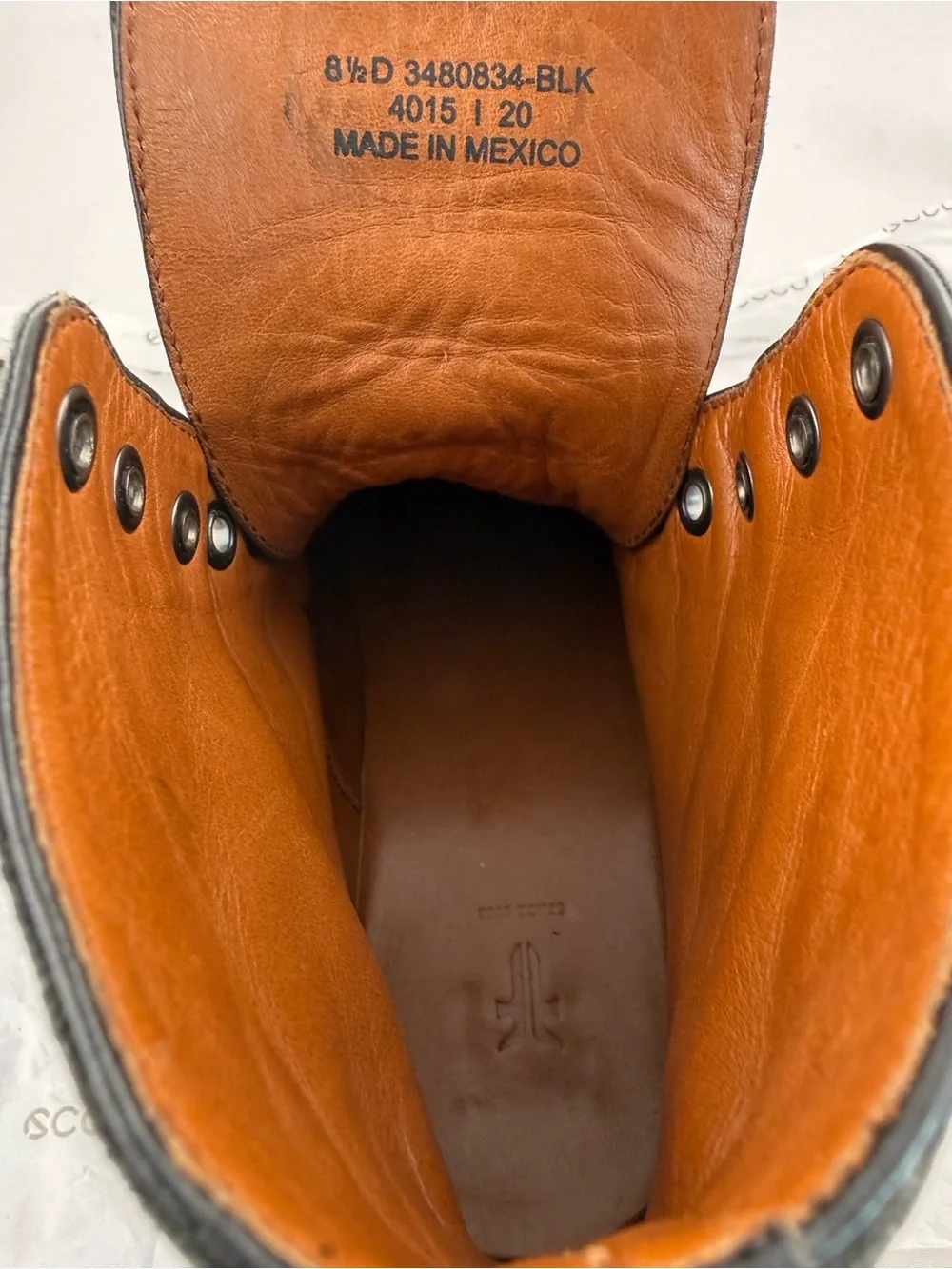 Frye sleek modern